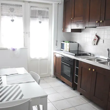 Giroel Apartment *